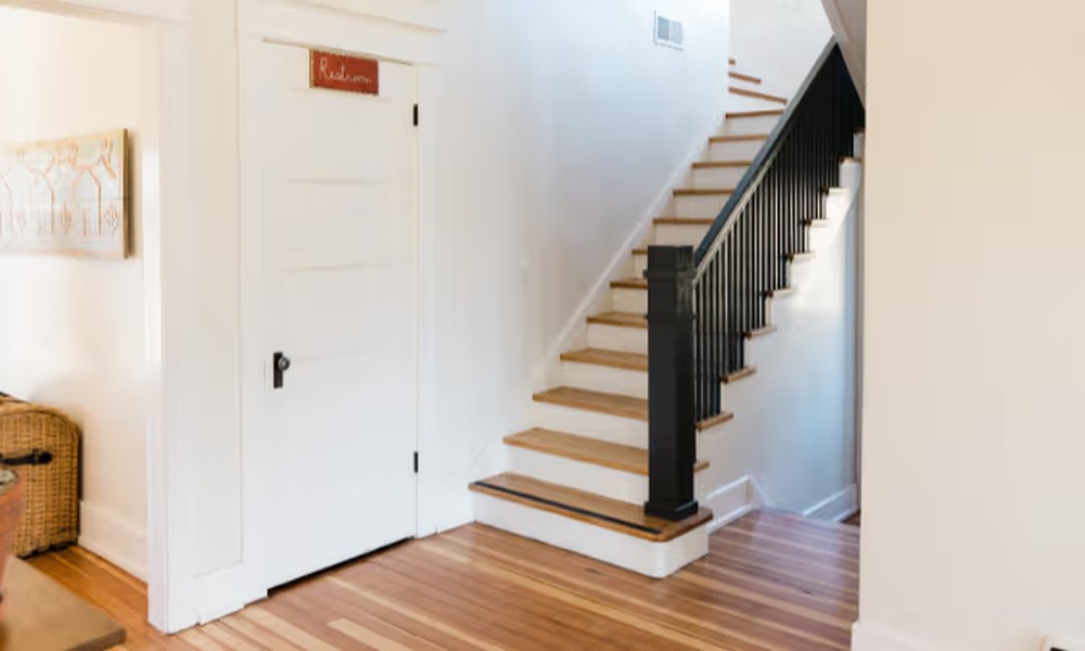 Renovating a Staircase With Oak: What to Know Before You Start